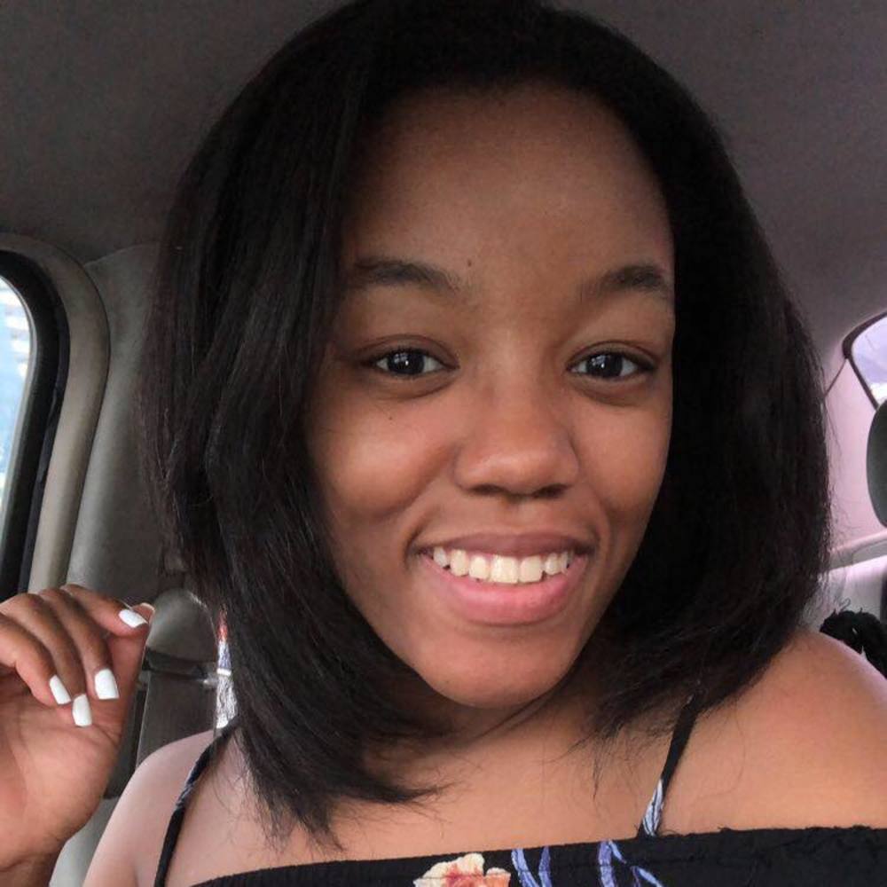 Meet your Posher, Sierrah